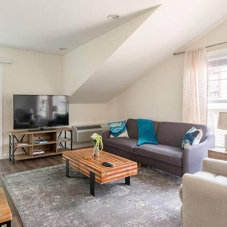 Studio Suite 5 Minutes To Downtown Indianapolis Exterior foto